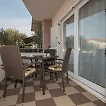Viola Superior